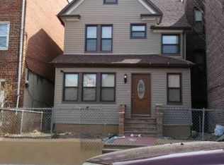 10506 37th Ave, Corona, NY 11368