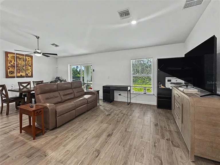 23327 Van Buren Ave — Photo 8