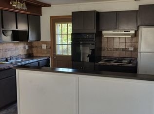 28080 Brickville Rd APT 5, Sycamore, IL 60178