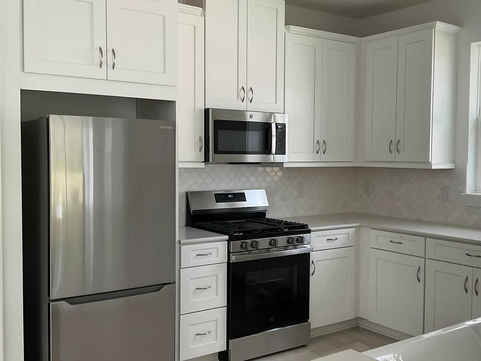 3 bed, 1976 sqft, $4,000 — Photo 4