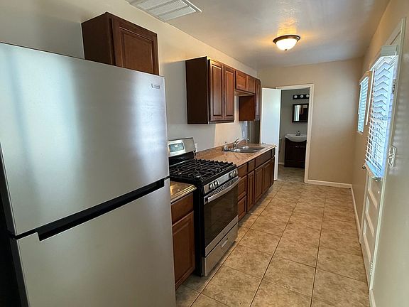 3rd image of 7389 Waite Dr