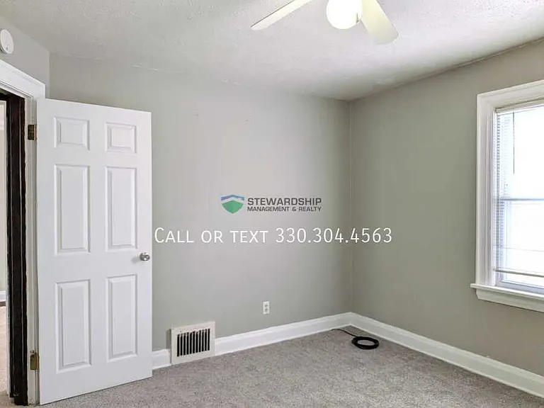 916-918 Peckham St #916 — Photo 10