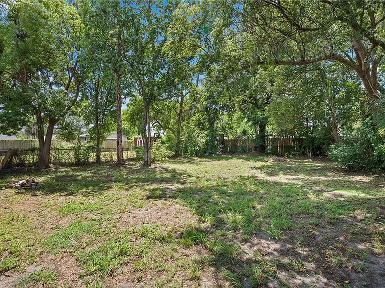 5212 N Indiana Ave — Photo 32