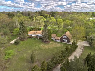 25638 W Chatham Rd, Barrington, IL 60010