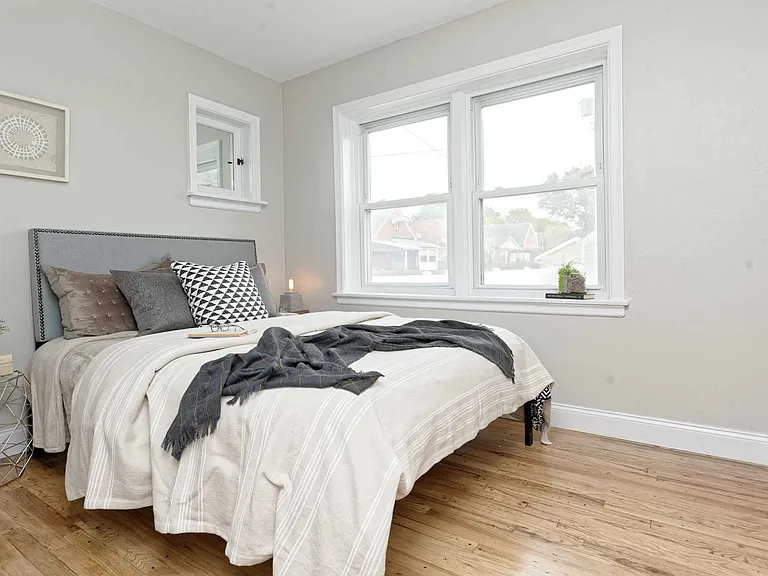 3554 Jamieson Ave — Photo 24