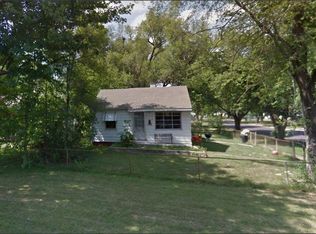 1044 S Tonti Cir, Peoria, IL 61605