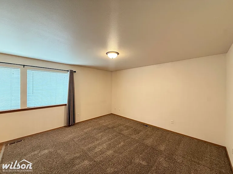 810 Fremont St — Photo 7