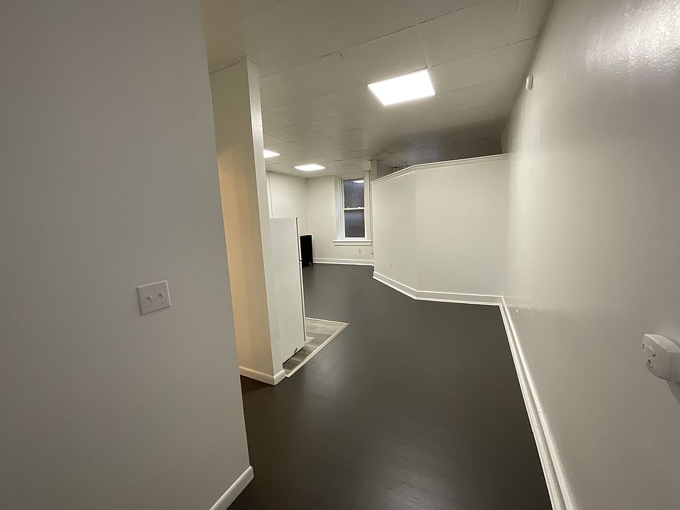 1st image of 6 Center Sq Unit 12