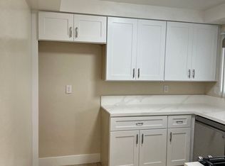 415 W Kelly Ave APT B, Orange, CA 92866