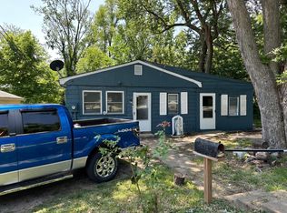 325 E Elm St, Independence, MO 64050