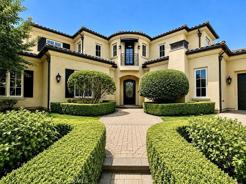 1st image of 2411 Doolittle Ave