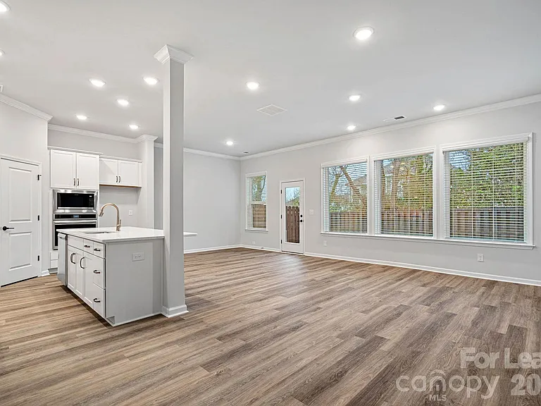 8054 Houser St — Photo 4