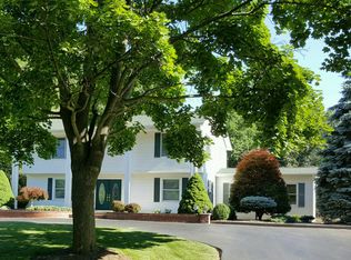 860 Rochester Rd, Lakeville, MI 48367