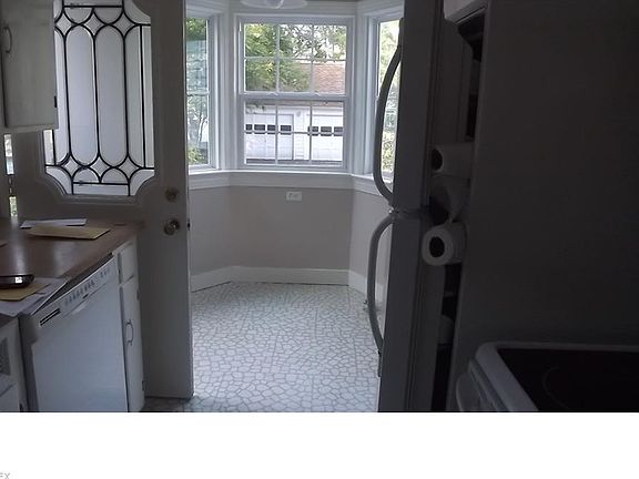 2nd image of 22659 Fairmount Blvd