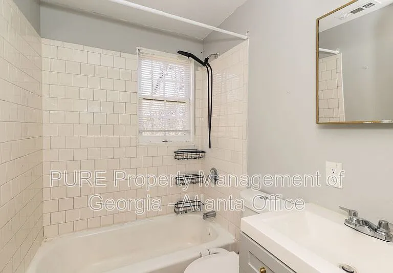 22 Edmond Leigh Cir — Photo 12