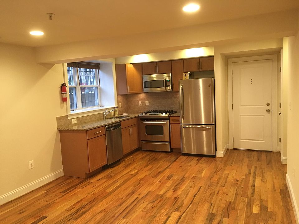 living room towards kitchen