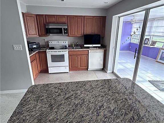 5th image of 8 Maui Cir #8