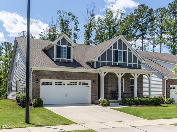 808 Sage Oak Ln, Holly Springs, NC 27540