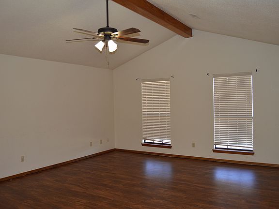 4th image of 2306 Redwood Cir