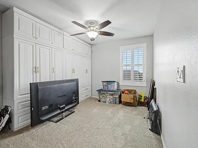 18235 W Ida Ln — Photo 23