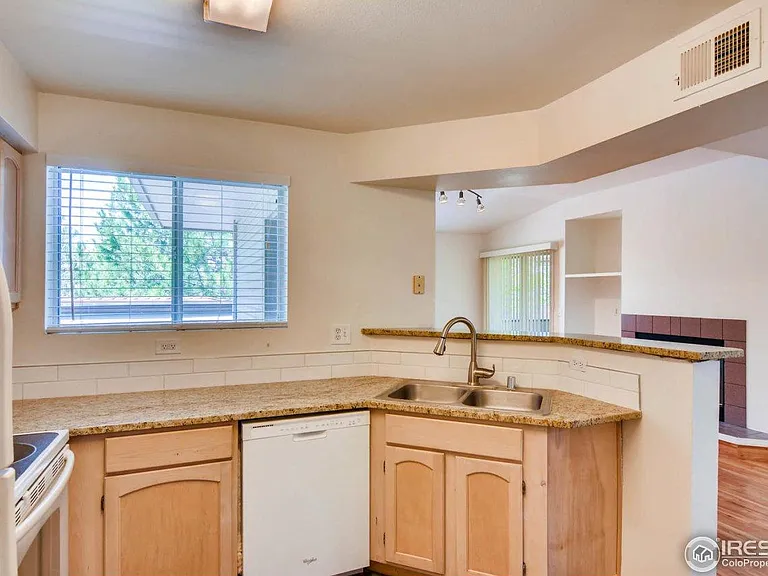 730 Copper Ln #208 — Photo 11