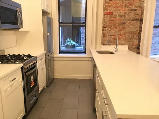 Rented by Sky Management | media 14