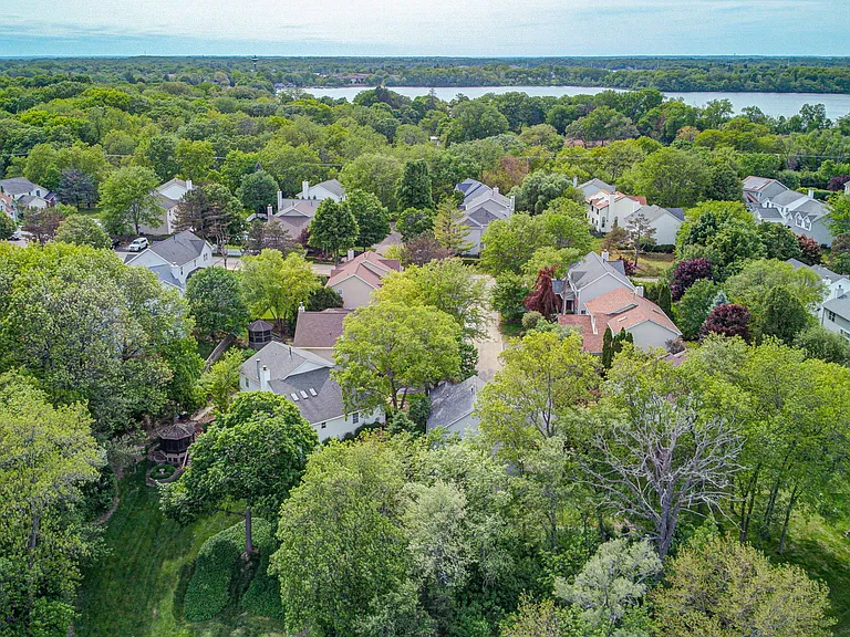 186 N Crooked Lake Ln — Photo 37