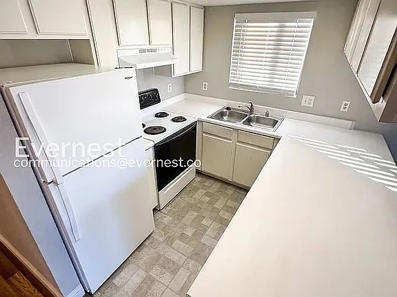 2 bed, 2.0 bath, 970 sqft, $1,250 — Photo 4