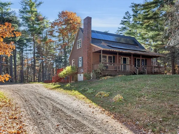 761 Foster Rd, Ashby, MA 01431