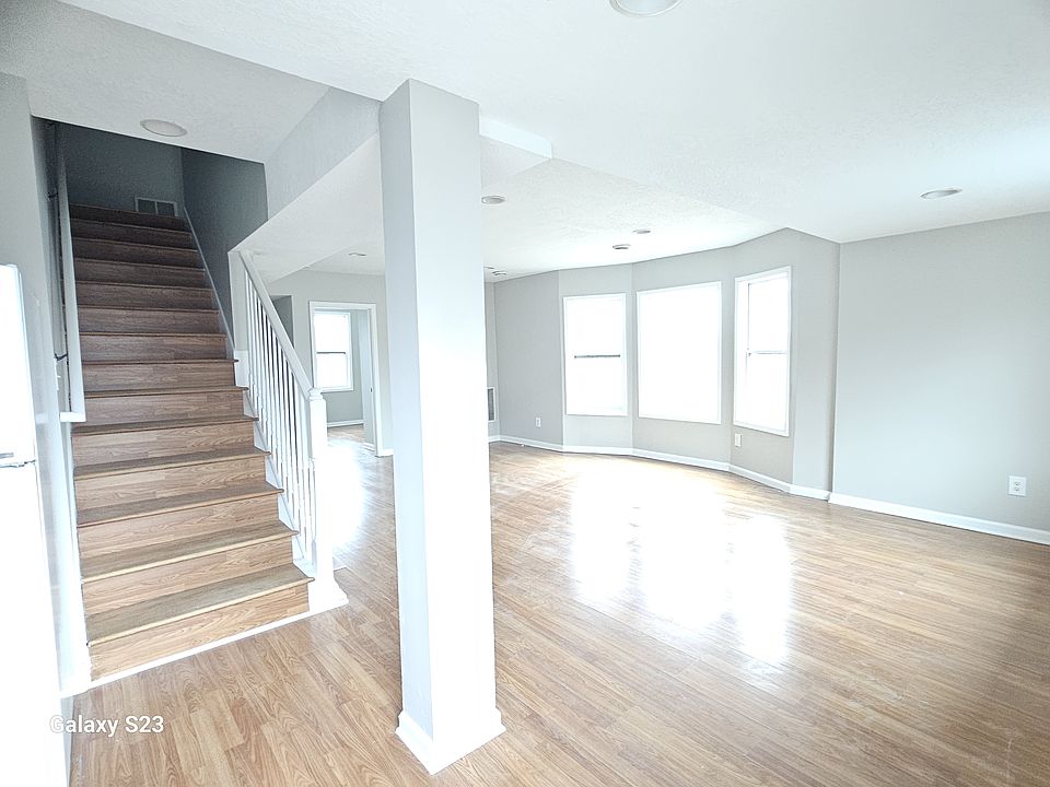 1st image of 690 Western Ave N #2