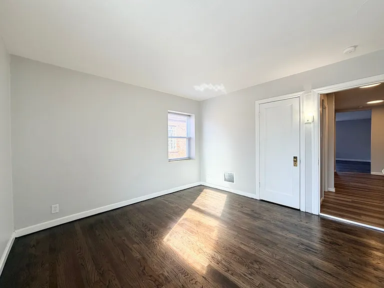 5514 Chippewa St #2W — Photo 7