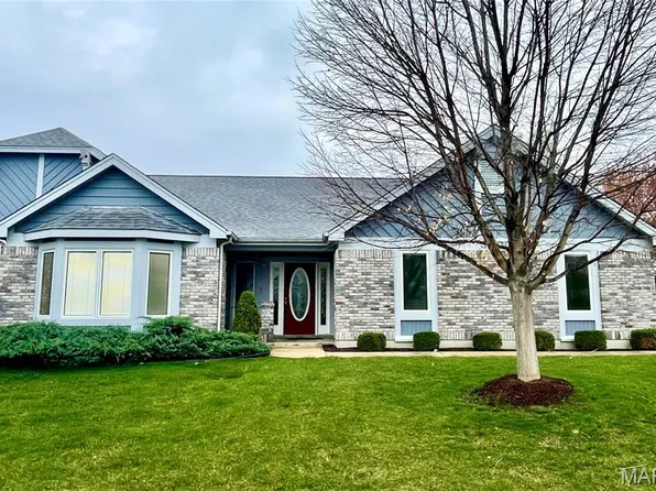 3000 Devilla Trl #24B, Saint Charles, MO 63301