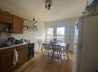 128 Calumet St #3, Boston, MA 02120