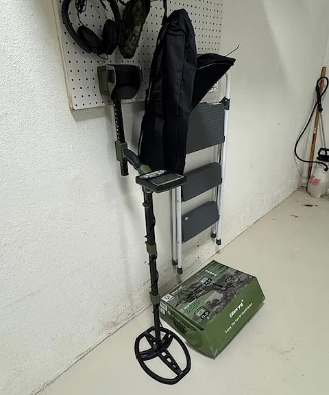 Metal detector - great for treasure hunting fun.