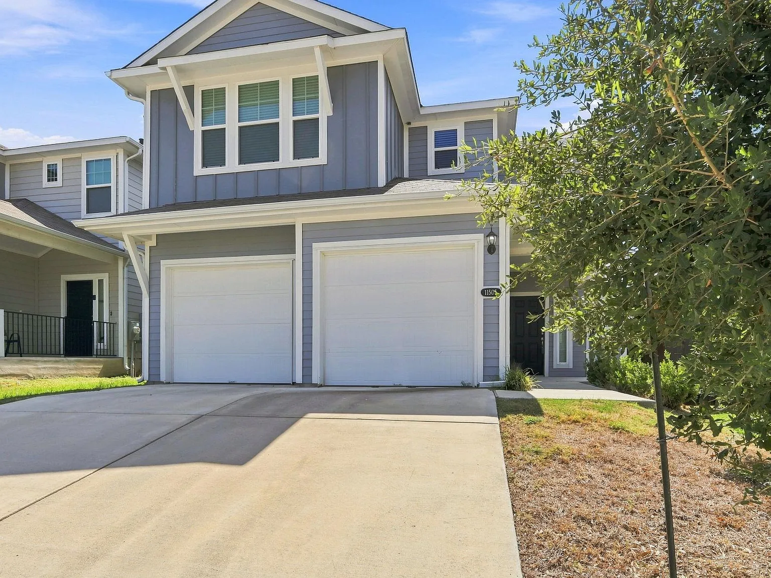 4 bed, 2.5 bath, 2259 sqft, $2,500 — Photo 2