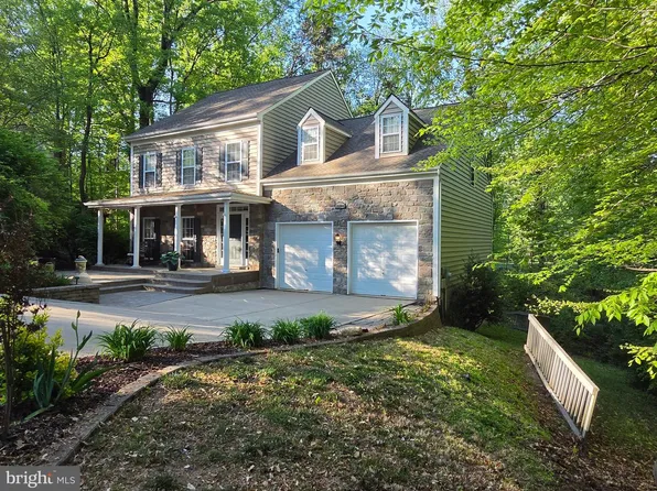 15804 Corwin Pl, Dumfries, VA 22025