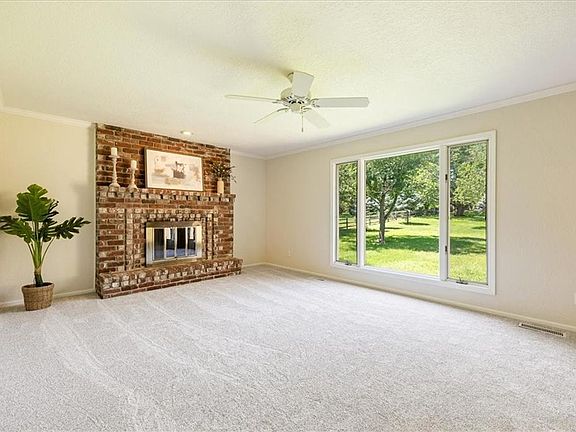 4th image of 16206 Riggs Rd