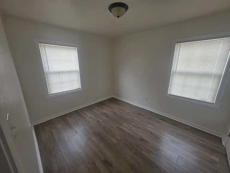 3025 Burnette St — Photo 5