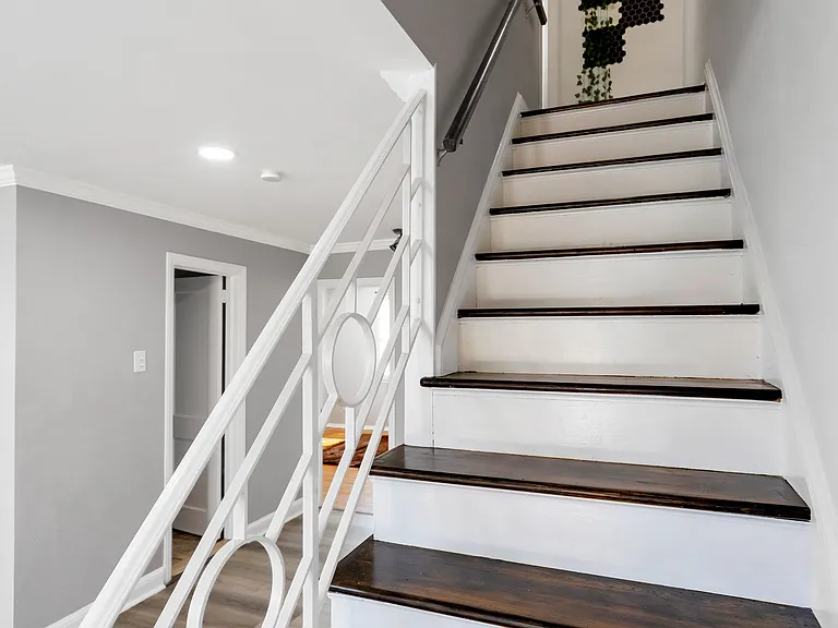 1143 Agnew Dr — Photo 9