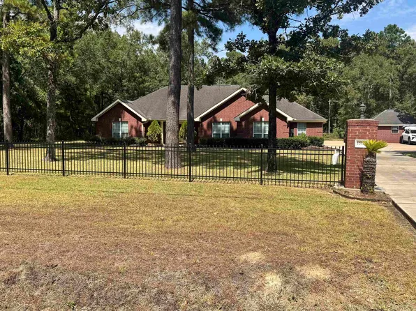10520 Sherwood Dr, Beaumont, TX 77713