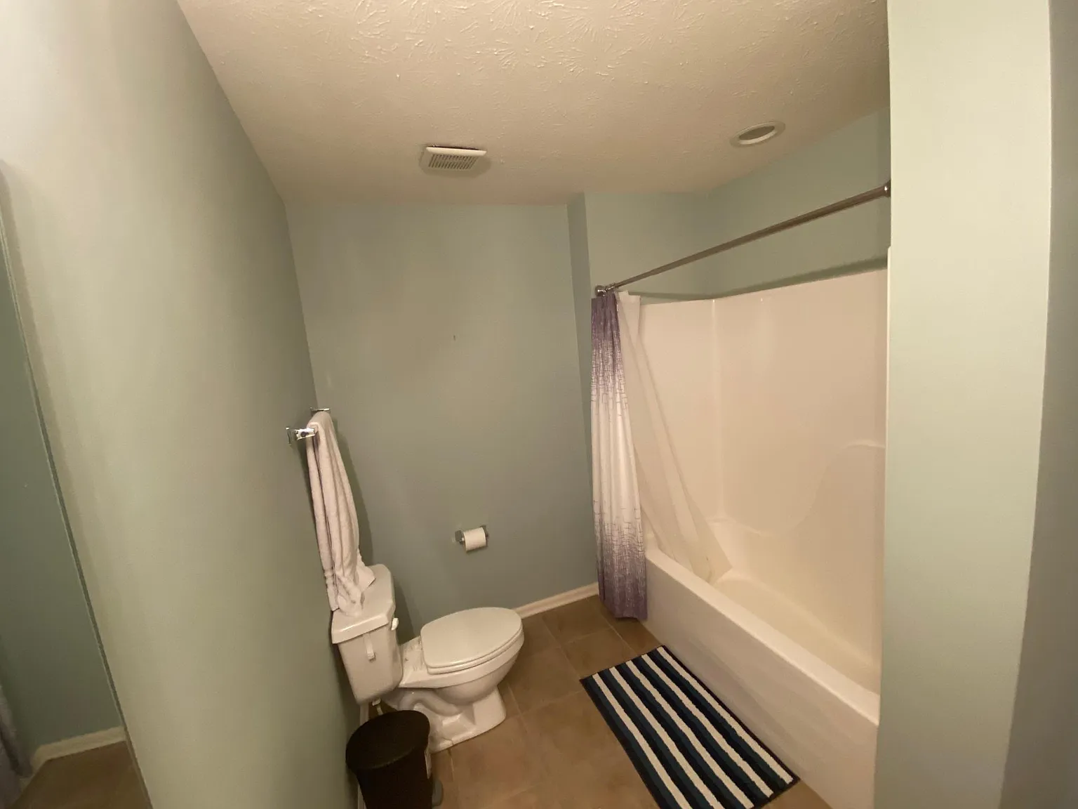 2 bed, 2.5 bath, 1916 sqft, $2,125 — Photo 4