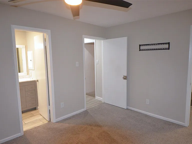 4903 Algernon Dr — Photo 17