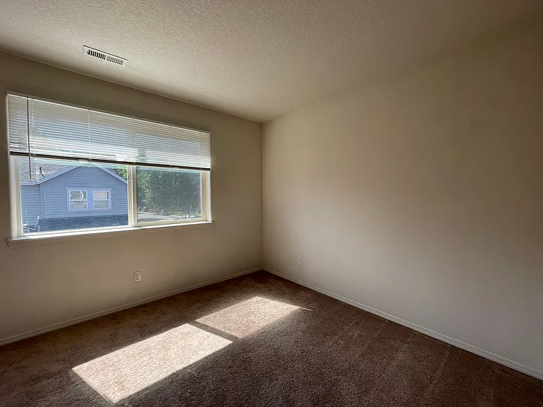 797 NE 63rd Ave — Photo 34