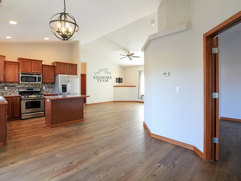 4803 Catalonia Dr — Photo 5
