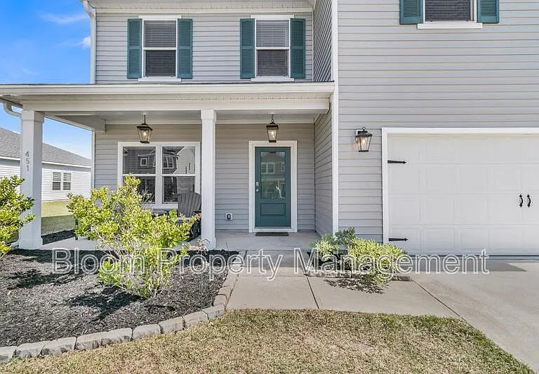 451 Carrara Dr — Photo 4