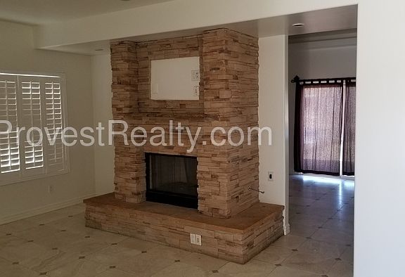 5th image of 18370 Catalpa St