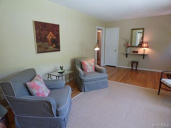 4th image of 607 Wishart Cir