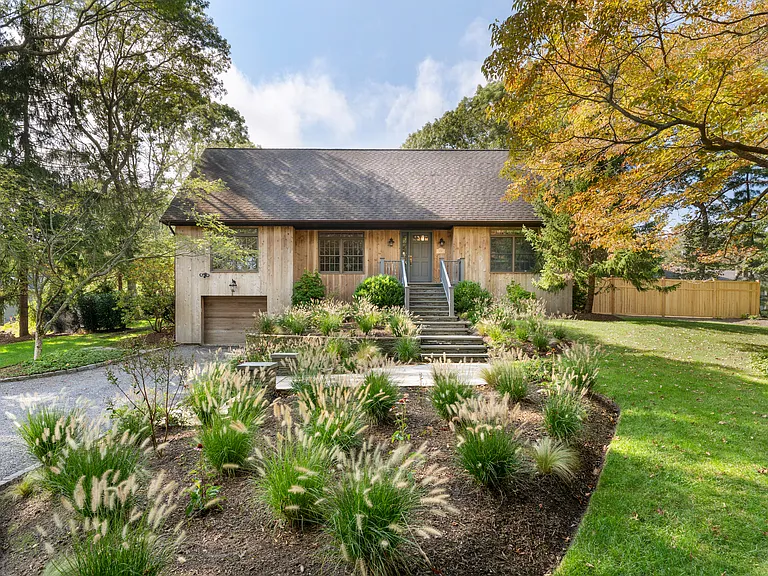 23 Island Creek Rd — Photo 3