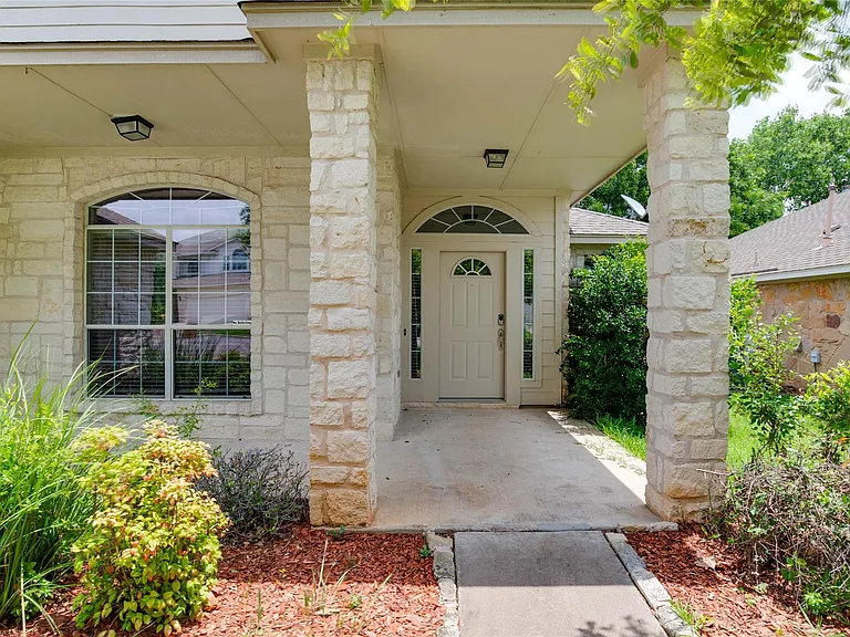 3108 Lynnbrook Dr — Photo 3