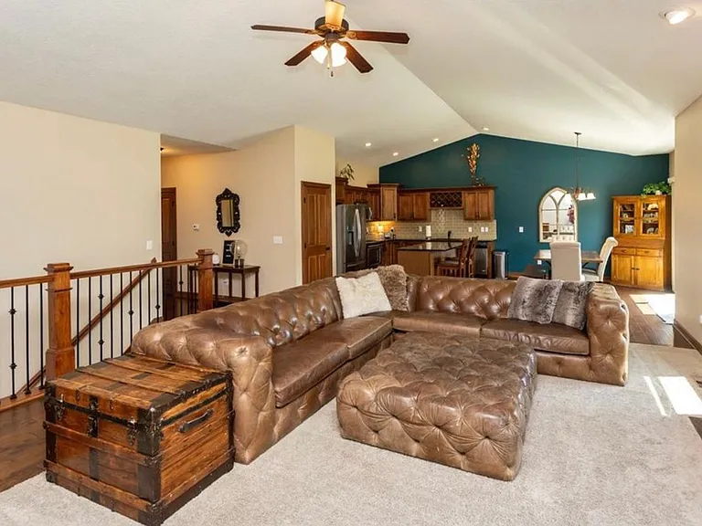 16800 Prairie Dr — Photo 15